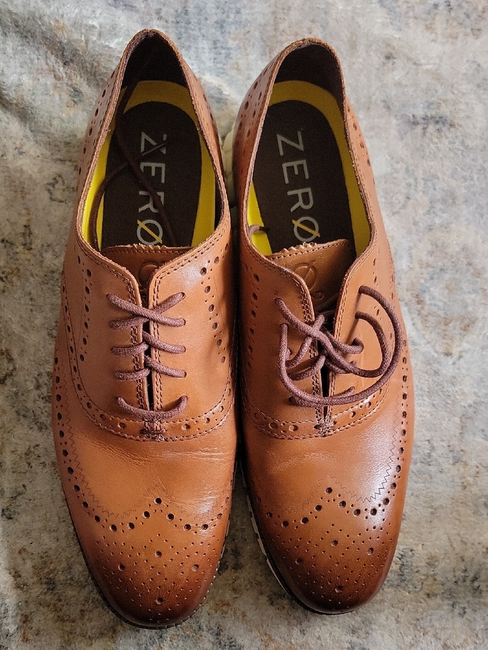 Man's Cole Haan Zerogrand  Brown Wingtip Oxford Dress Shoes